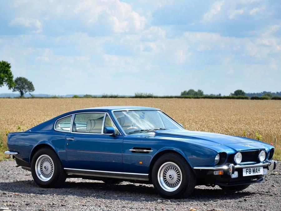  Aston Martin V8 (Series V) 1986 года  (UK) (фото 15 из 21)